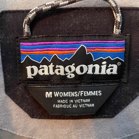 Patagonia Women's Black Puffer Jacket - Picture 5 of 7